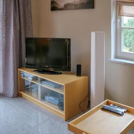 2 Bedroom Amazing Home In Hohenkirchen Feriehus *